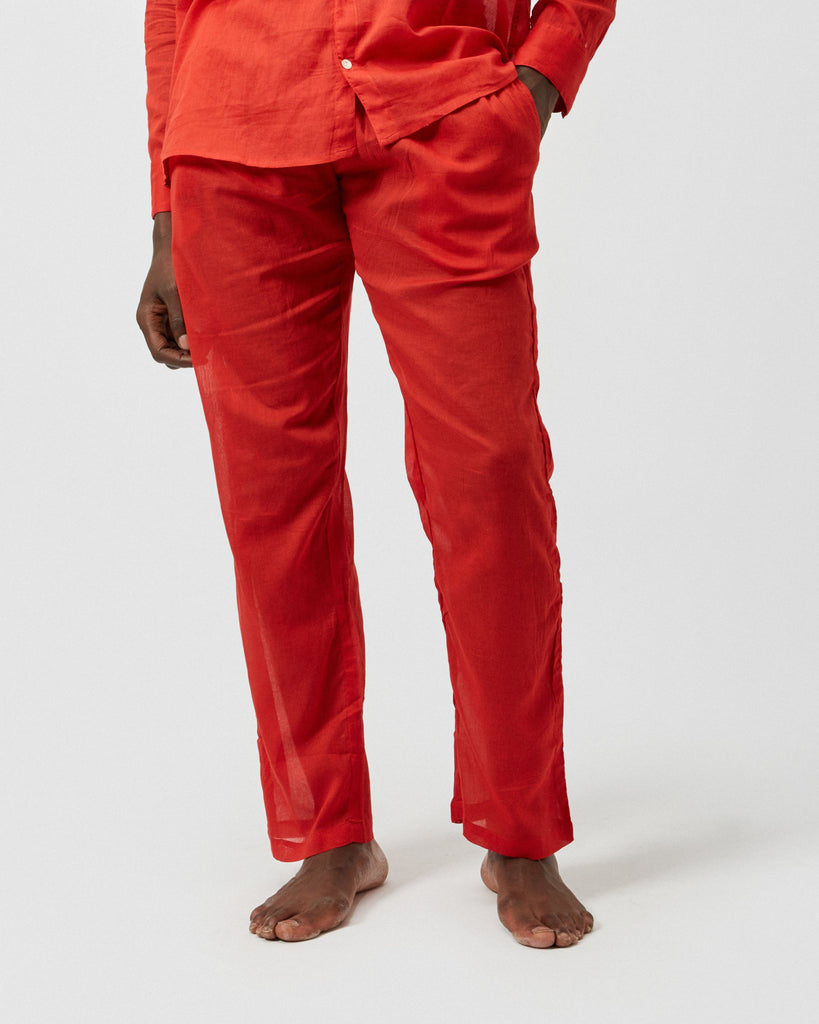 ESSENTIAL TROUSERS IN RED